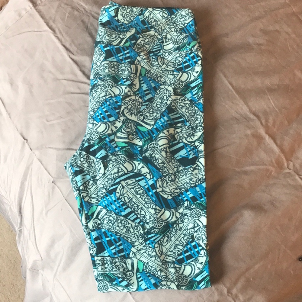 OS LuLaRoe “butter soft” leggings